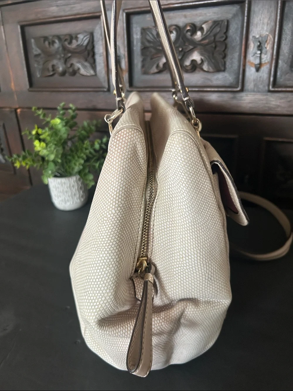 Coach Cream Shoulder Bag with Gold Tone Hardware